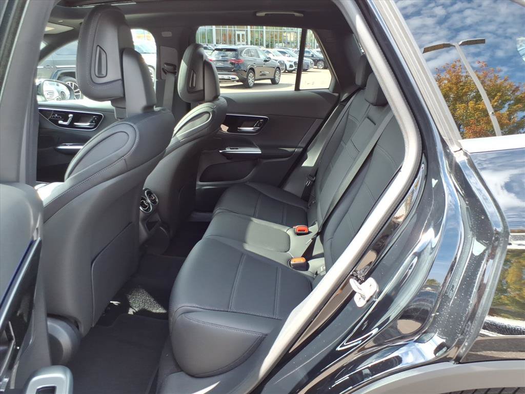 Certified 2026 Mercedes-Benz GLC 300 4MATIC image 11