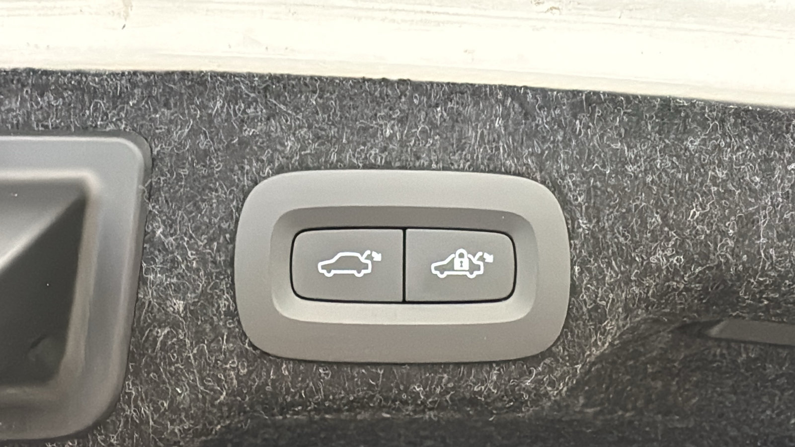 Certified 2023 Volvo S90 B6 Ultimate AWD/4WD image 31
