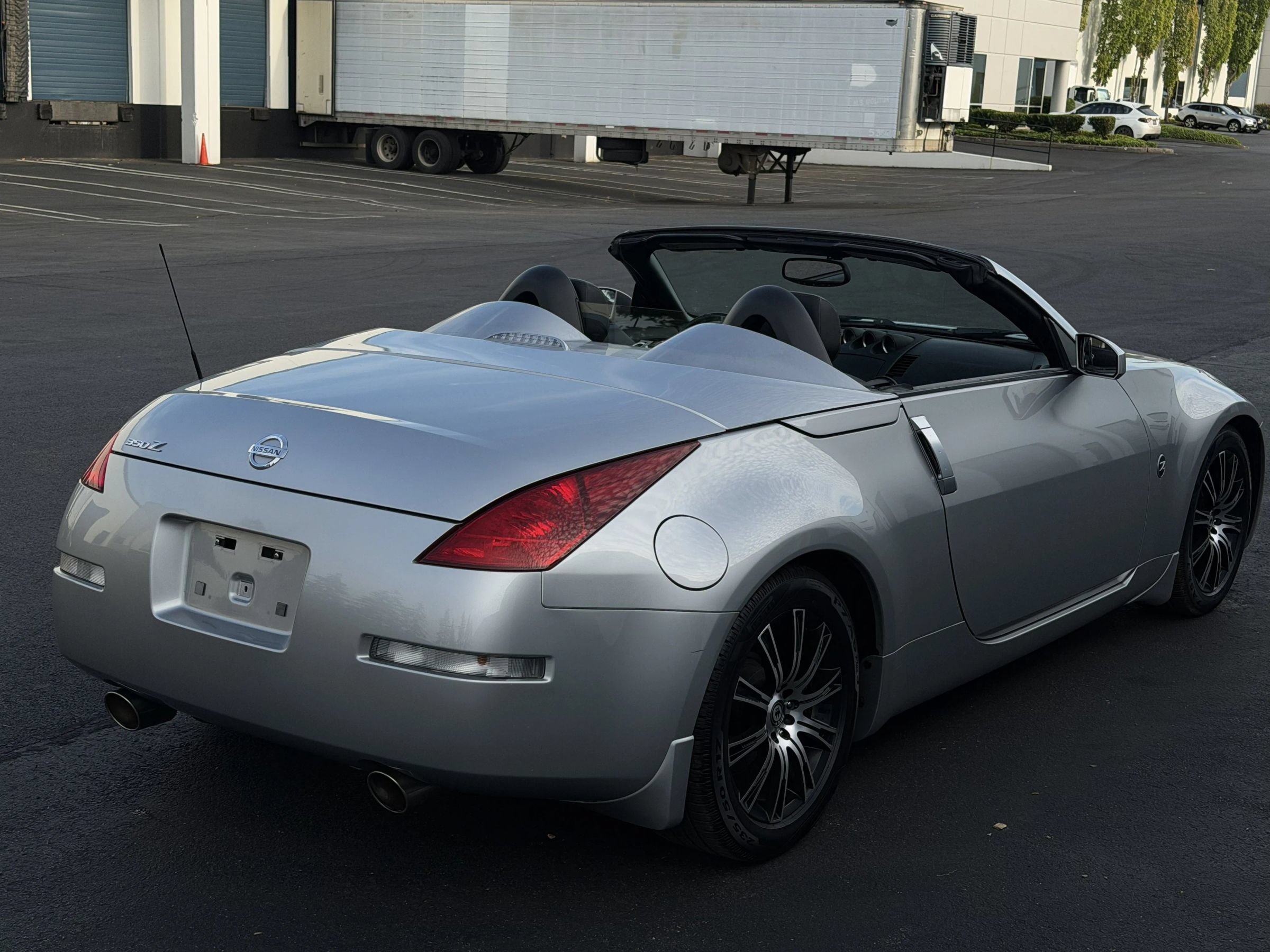 Used 2005 Nissan 350Z Touring RWD image 20