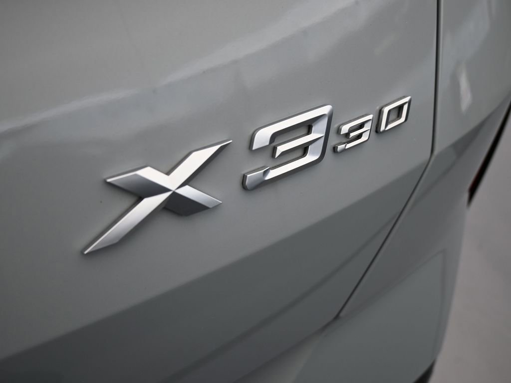 Used 2025 BMW X3 xDrive30i image 41