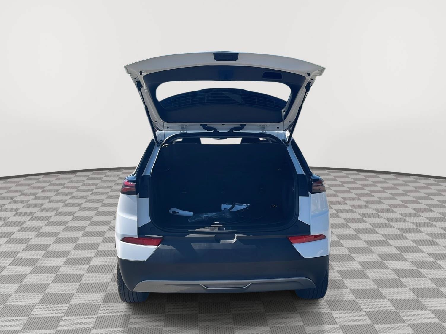 Used 2023 Chevrolet Bolt EUV LT w/ Comfort Package FWD image 31
