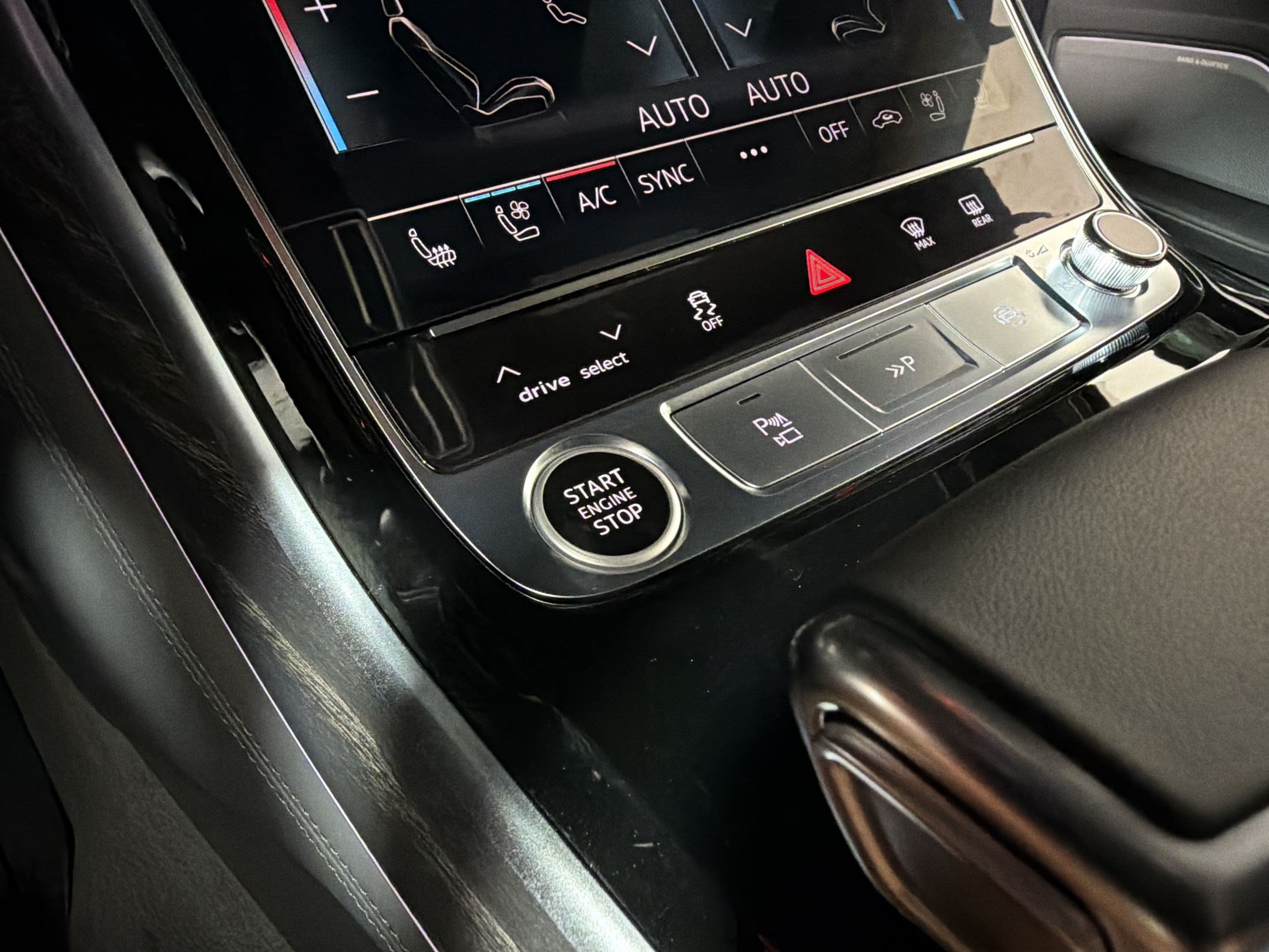 New 2026 Audi A8 L 3.0T AWD/4WD image 16