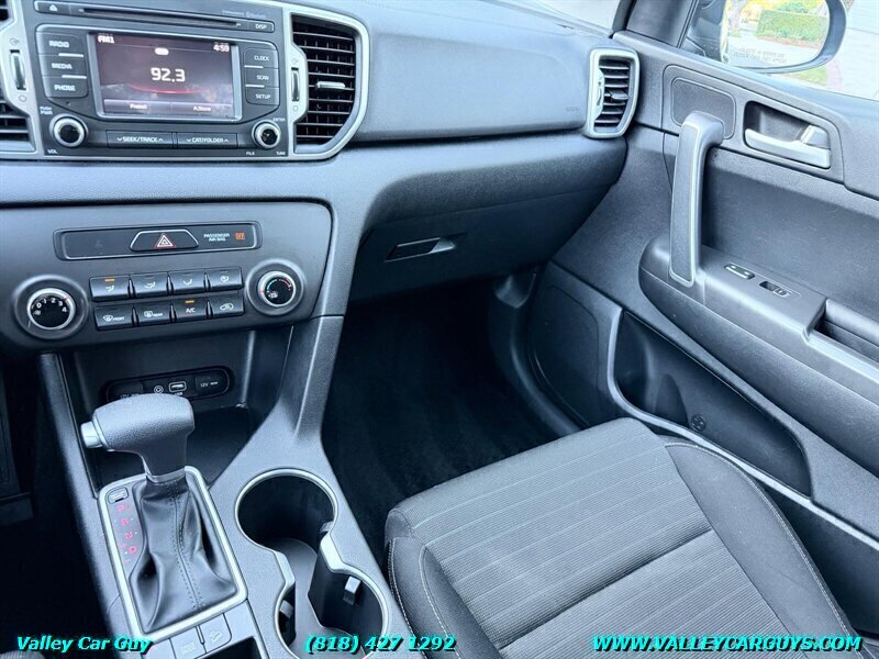 Used 2018 Kia Sportage LX FWD image 17