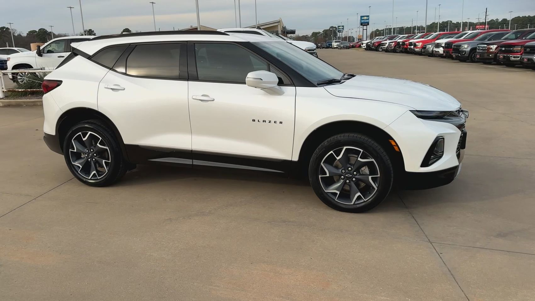 Used 2020 Chevrolet Blazer RS FWD image 2