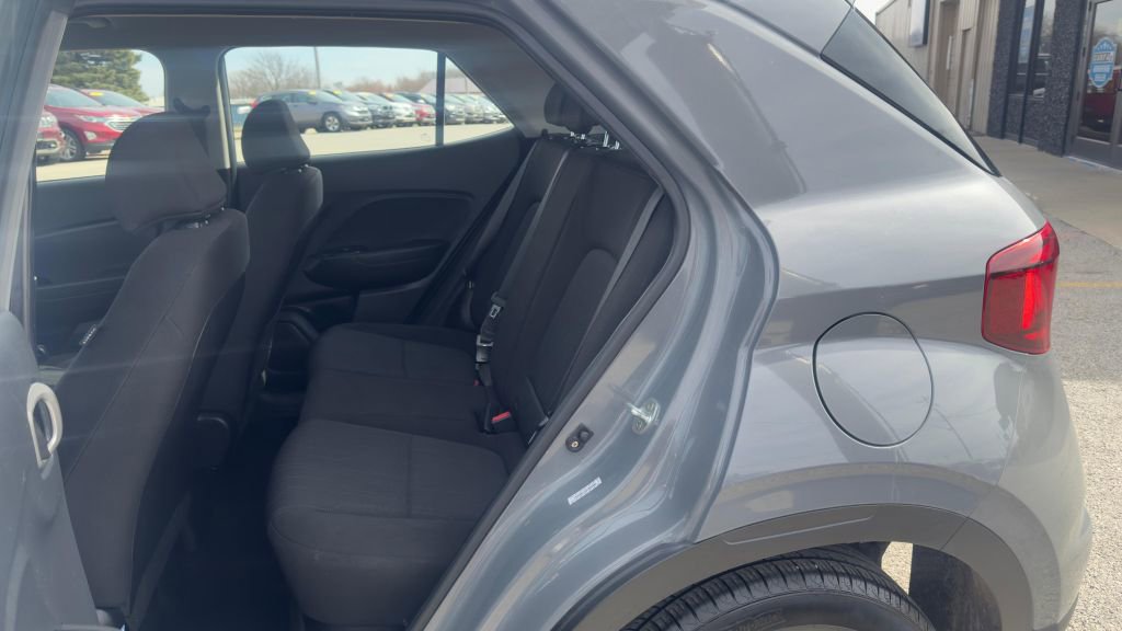 Used 2021 Hyundai Venue SE FWD image 22