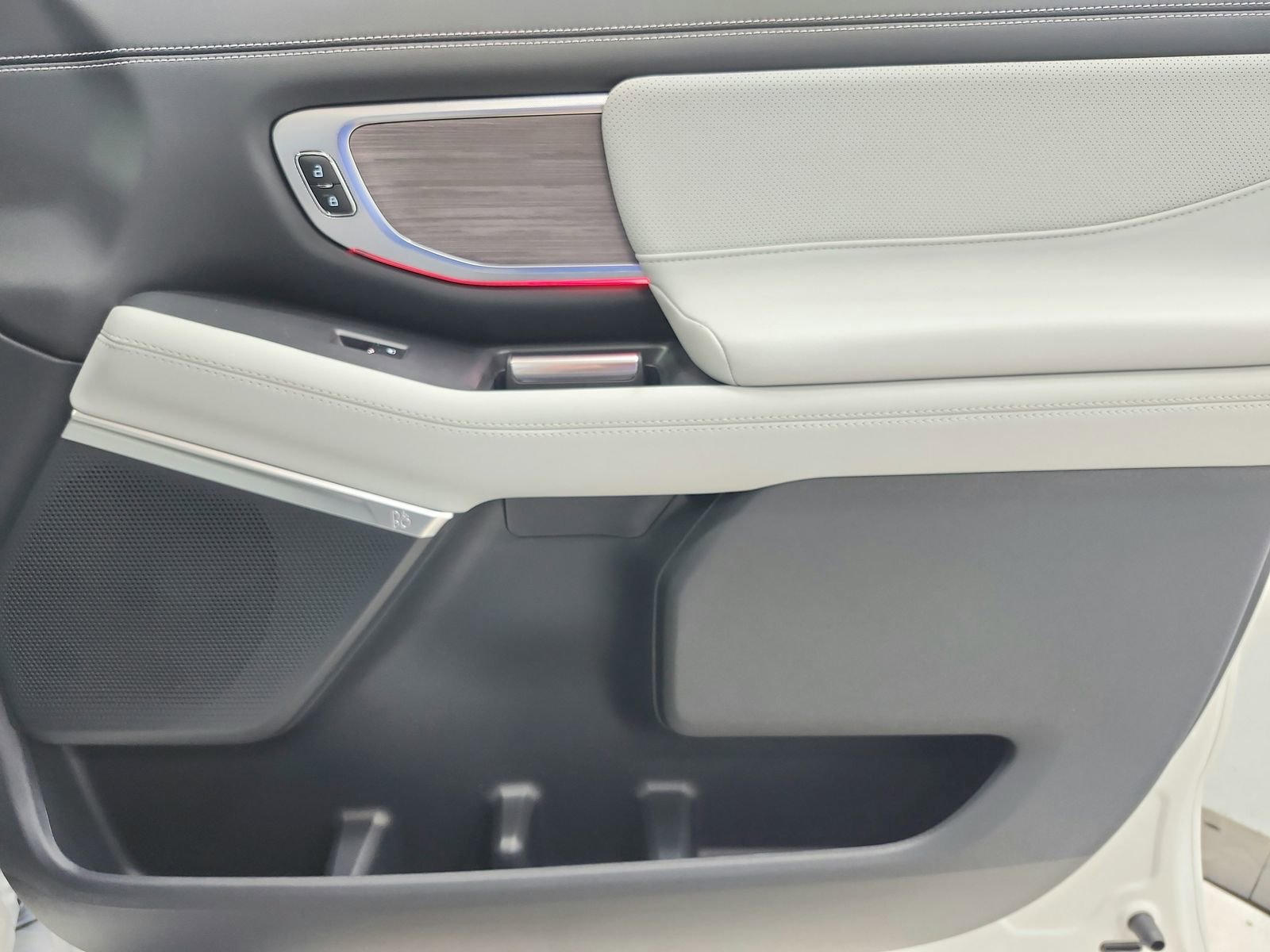 New 2026 Ford Expedition Platinum image 44