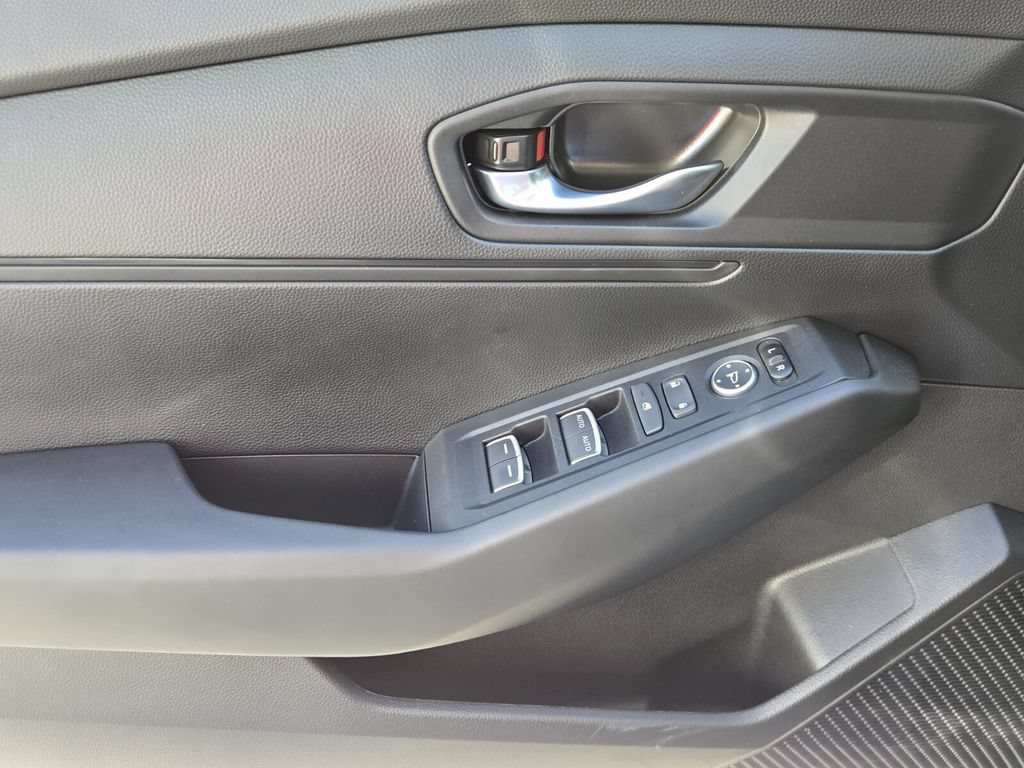 Certified 2025 Honda Accord LX image 27