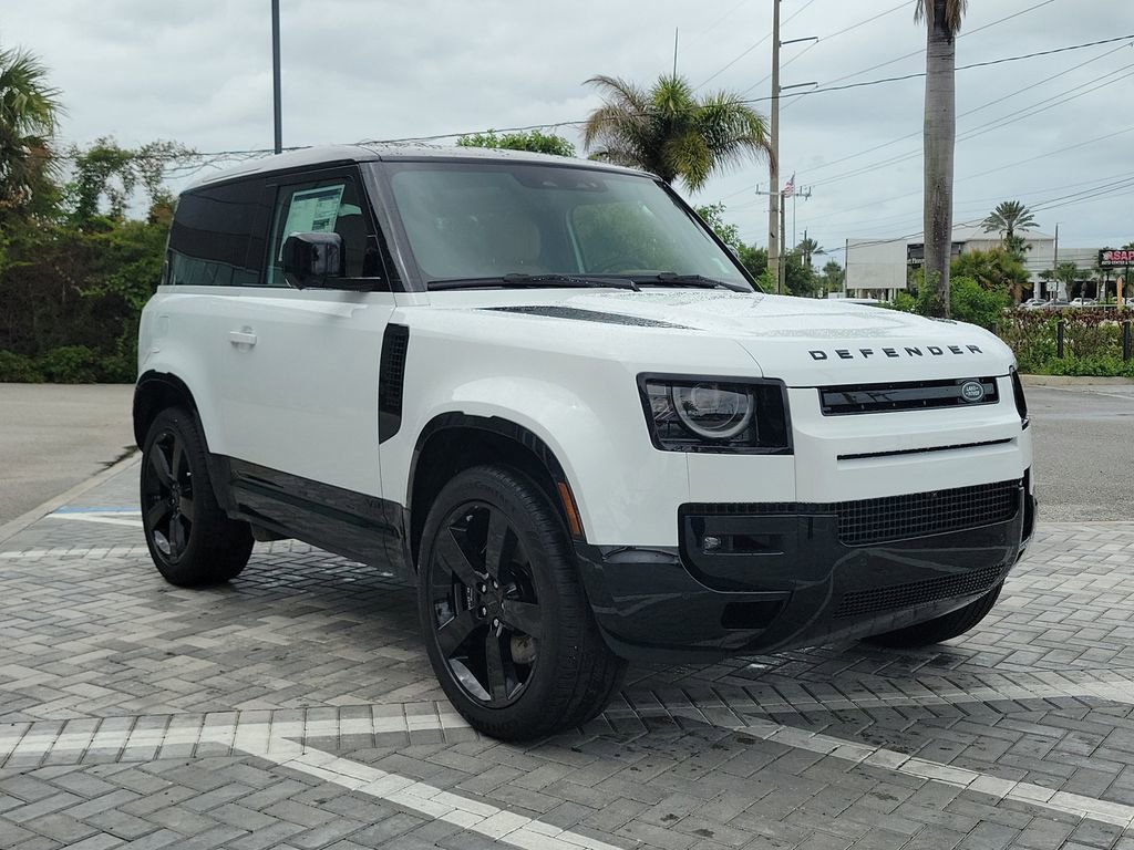 New 2026 Land Rover Defender 90 V8 AWD/4WD image 7