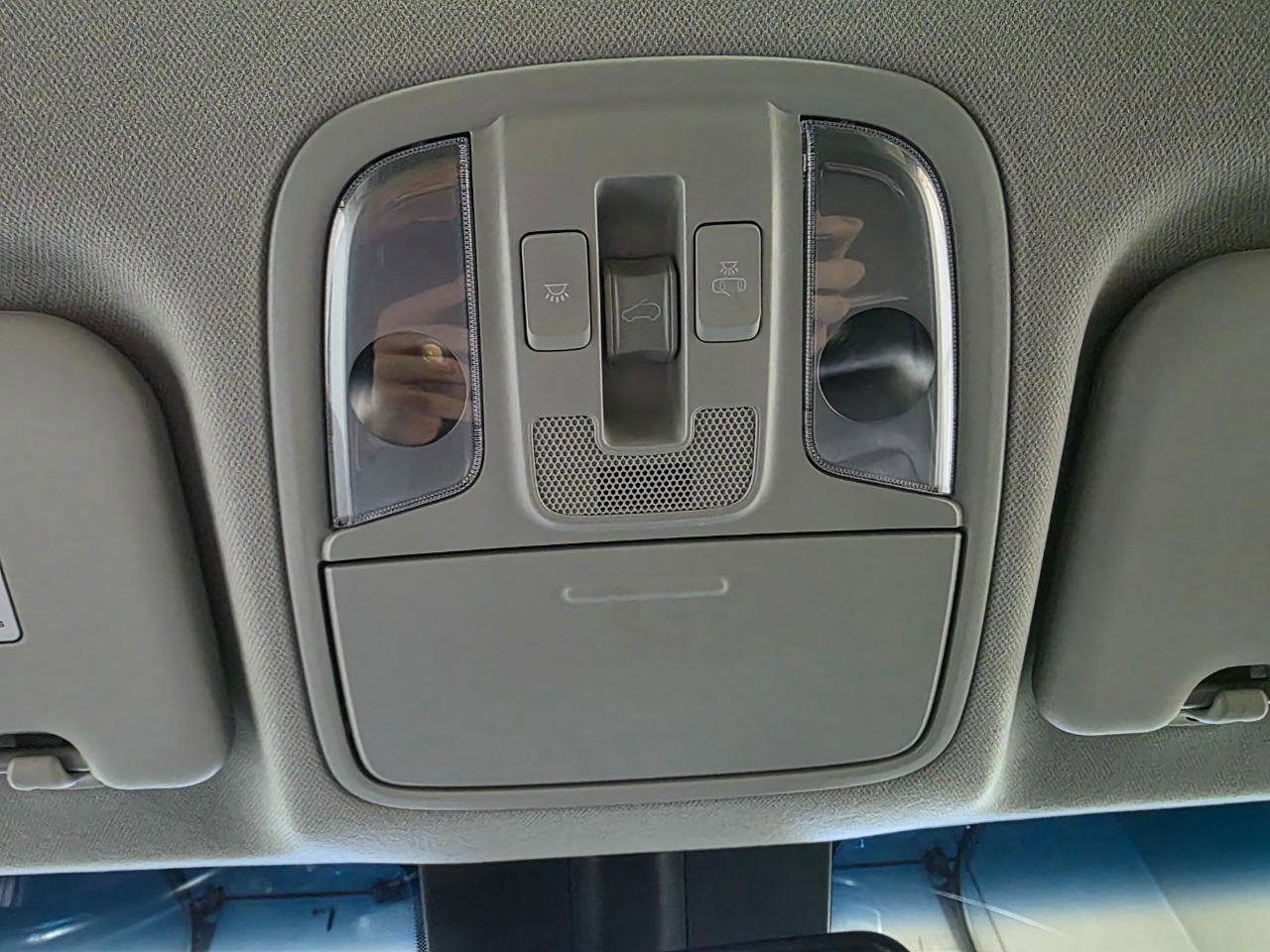 Used 2018 Kia Niro Touring image 34