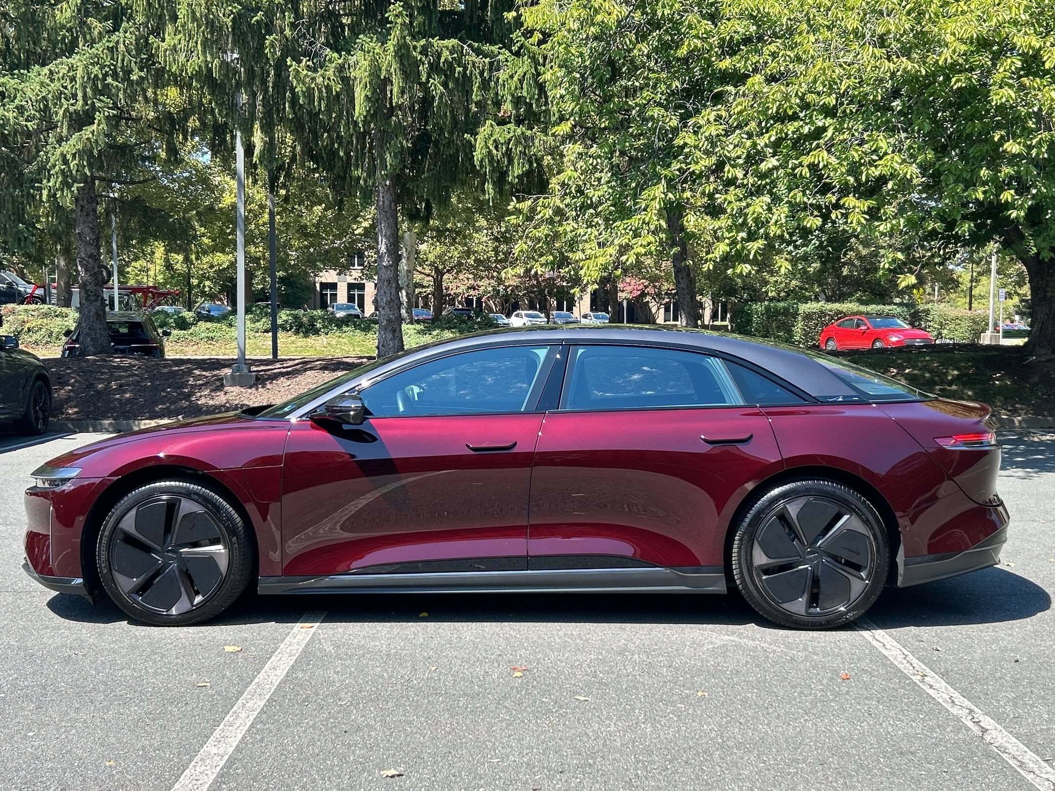 Used 2024 Lucid Air Touring AWD/4WD image 2
