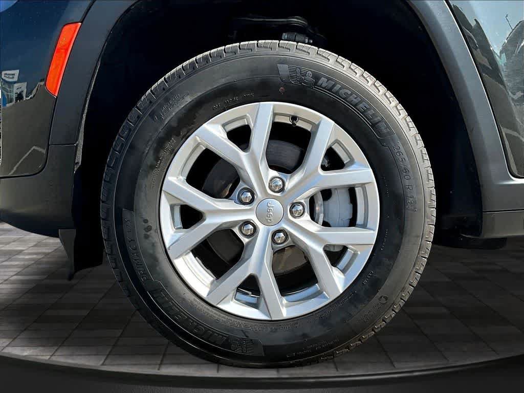 Used 2023 Jeep Grand Cherokee Limited w/ Trailer Tow Prep Group (B) AWD/4WD image 36