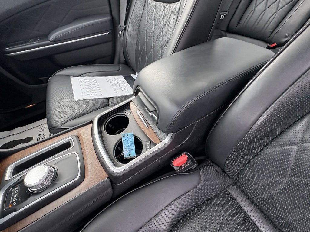 Used 2019 Chrysler 300 C w/ Sun, Sound & Nav Package image 42