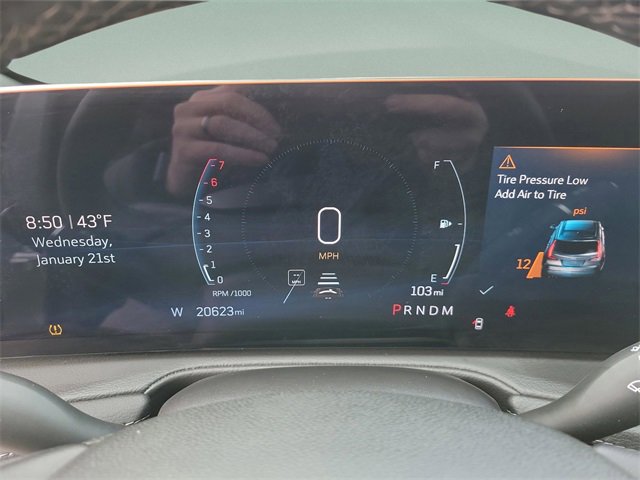 Used 2025 Cadillac XT4 Premium Luxury image 31