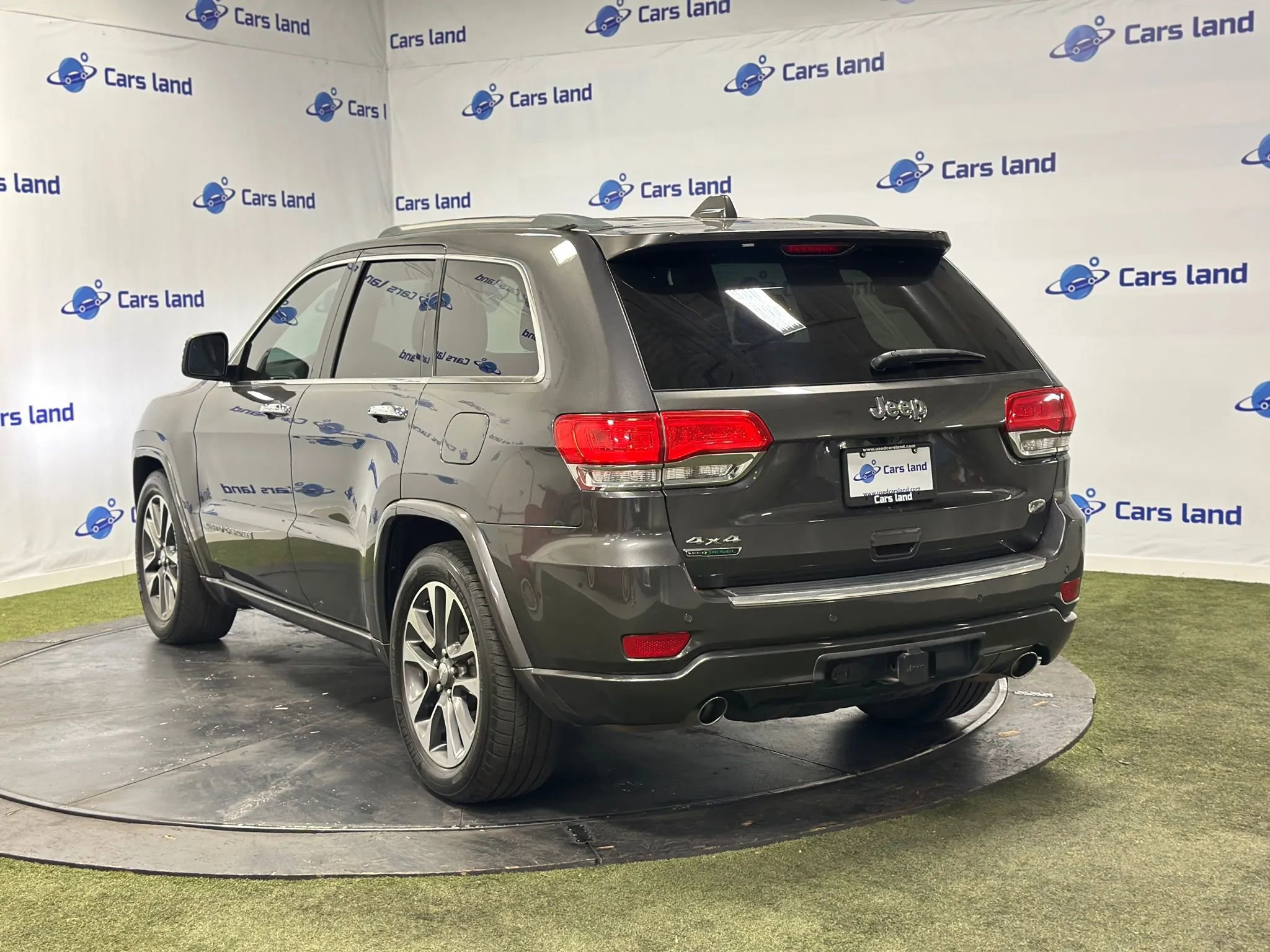 Used 2018 Jeep Grand Cherokee Overland image 5