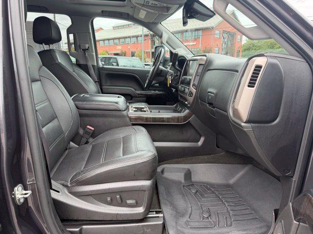 Used 2015 GMC Sierra 3500 Denali w/ Duramax Plus Package AWD/4WD image 24