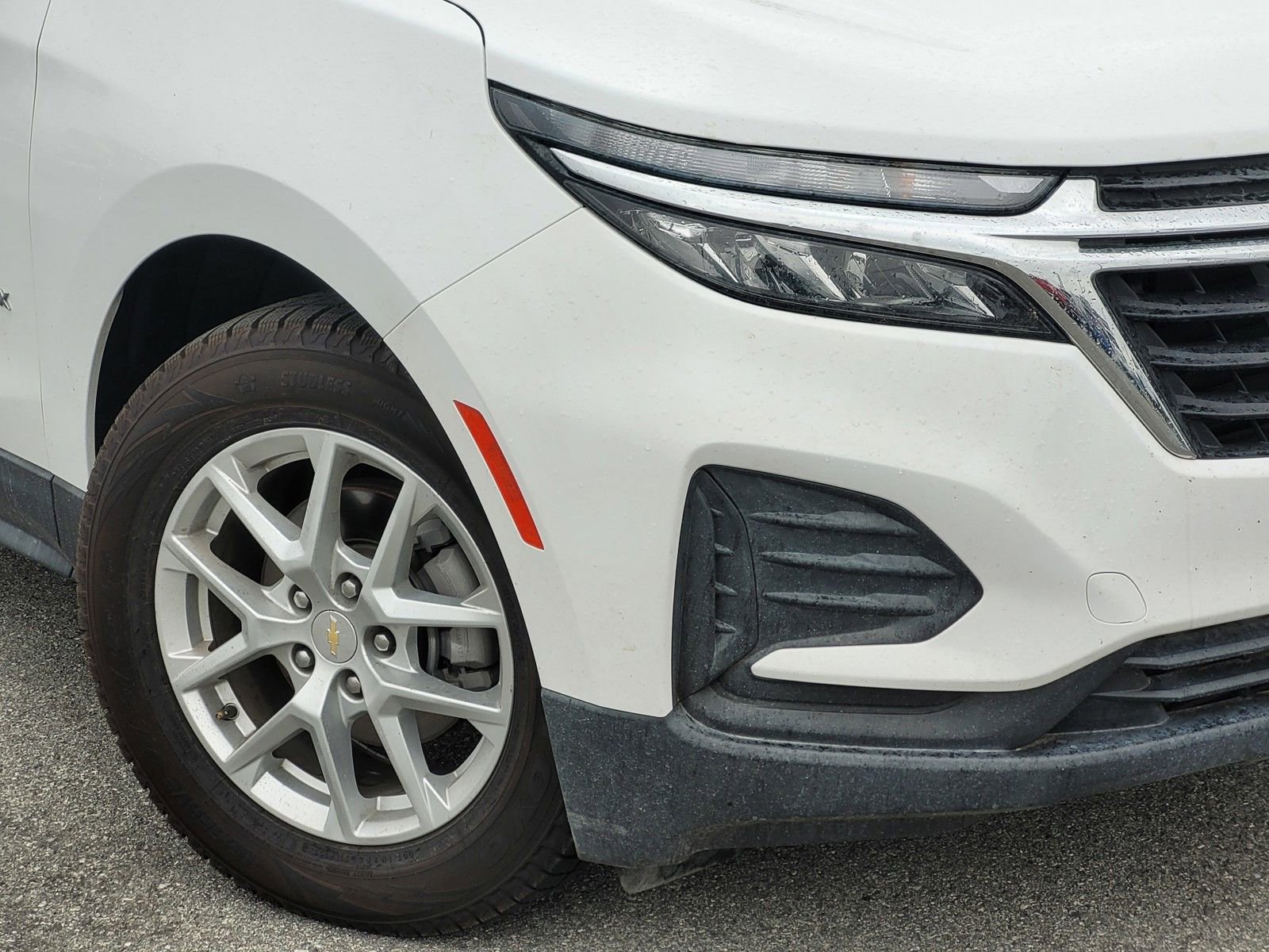 Used 2022 Chevrolet Equinox LS w/ LS Convenience Package image 9