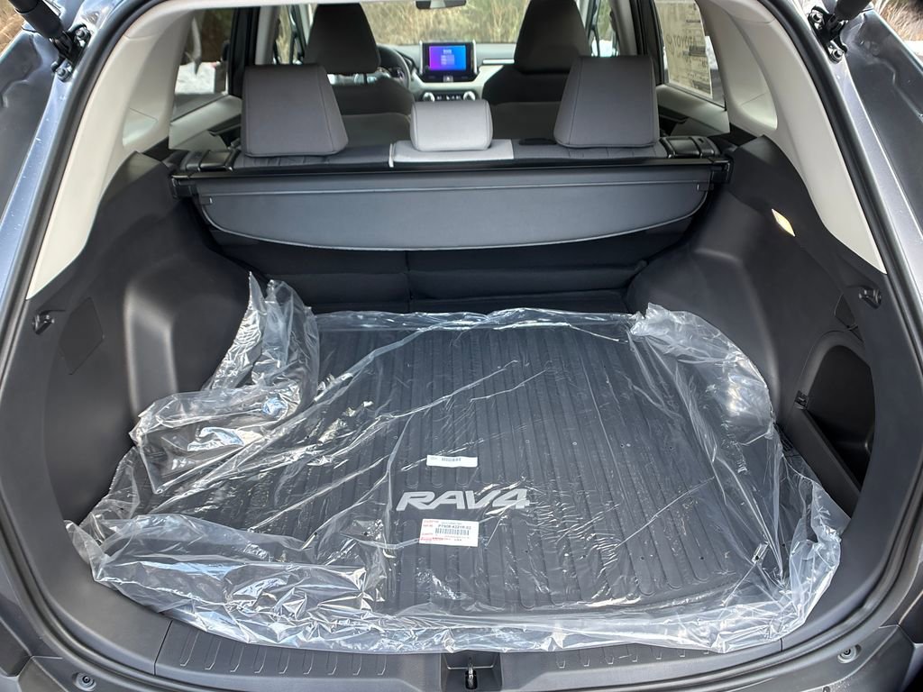 New 2025 Toyota RAV4 XLE w/ Convenience Package image 25