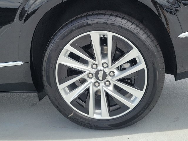 New 2027 Cadillac Vistiq Luxury AWD/4WD image 14