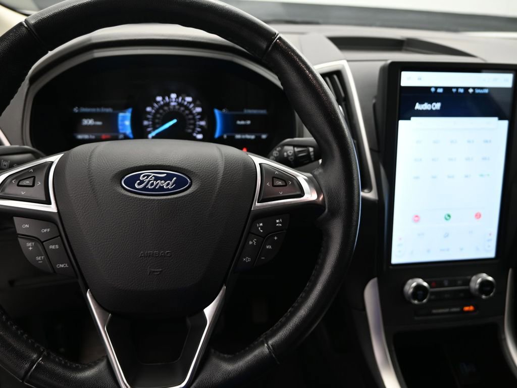 Used 2023 Ford Edge SEL image 18