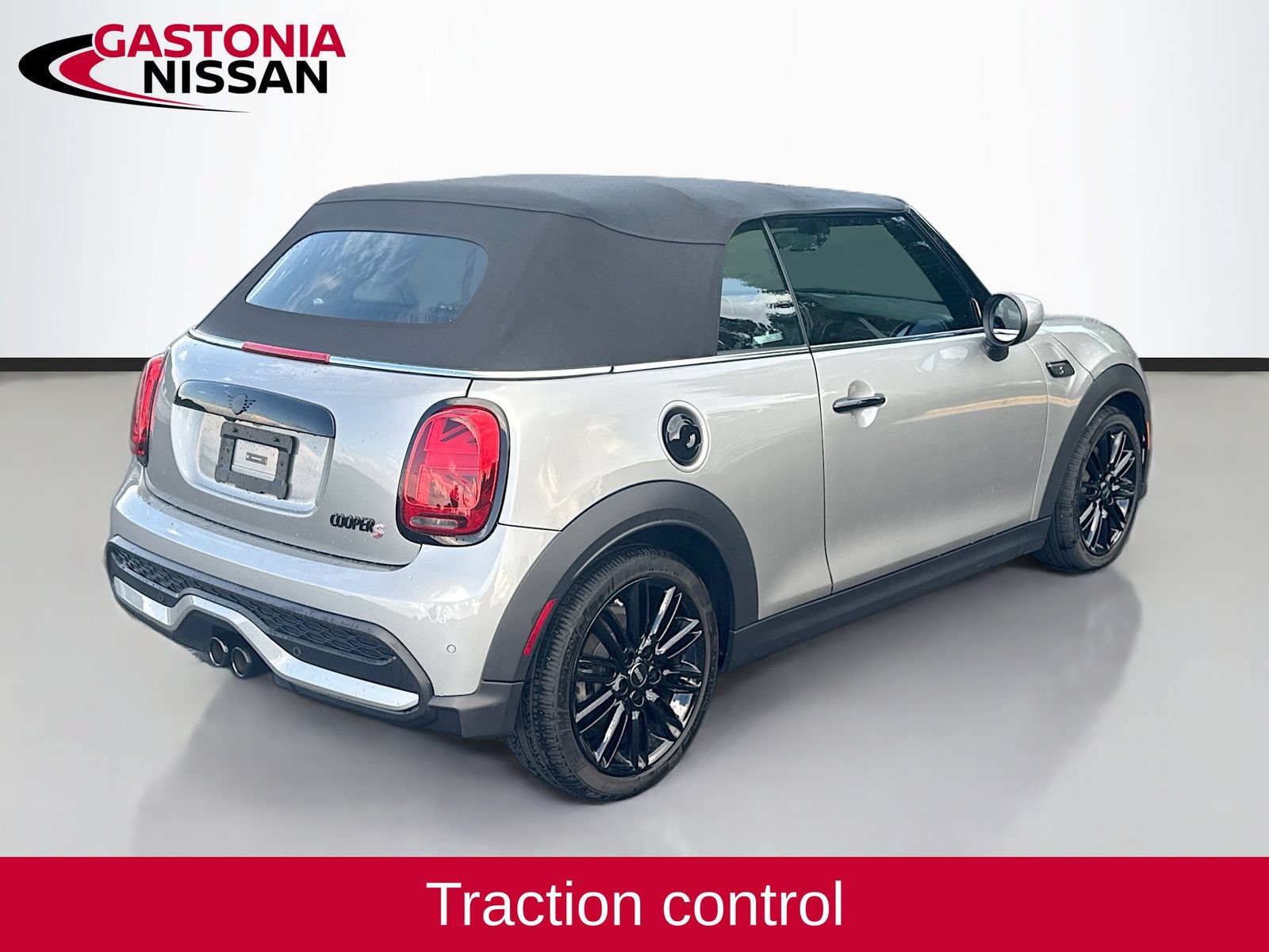 Used 2024 MINI Cooper S w/ Signature Upholstery Package FWD image 9
