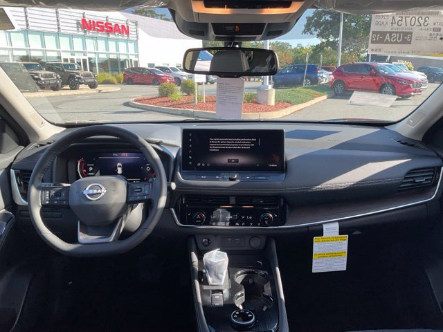 New 2026 Nissan Rogue Platinum AWD/4WD image 16