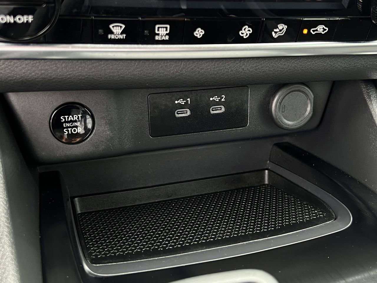 Certified 2025 Nissan Rogue SV FWD image 15
