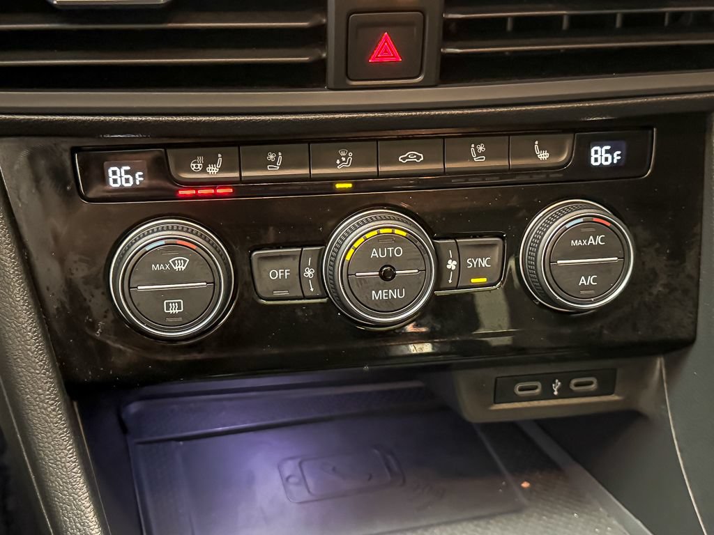 Used 2021 Volkswagen Jetta SEL Premium FWD image 20