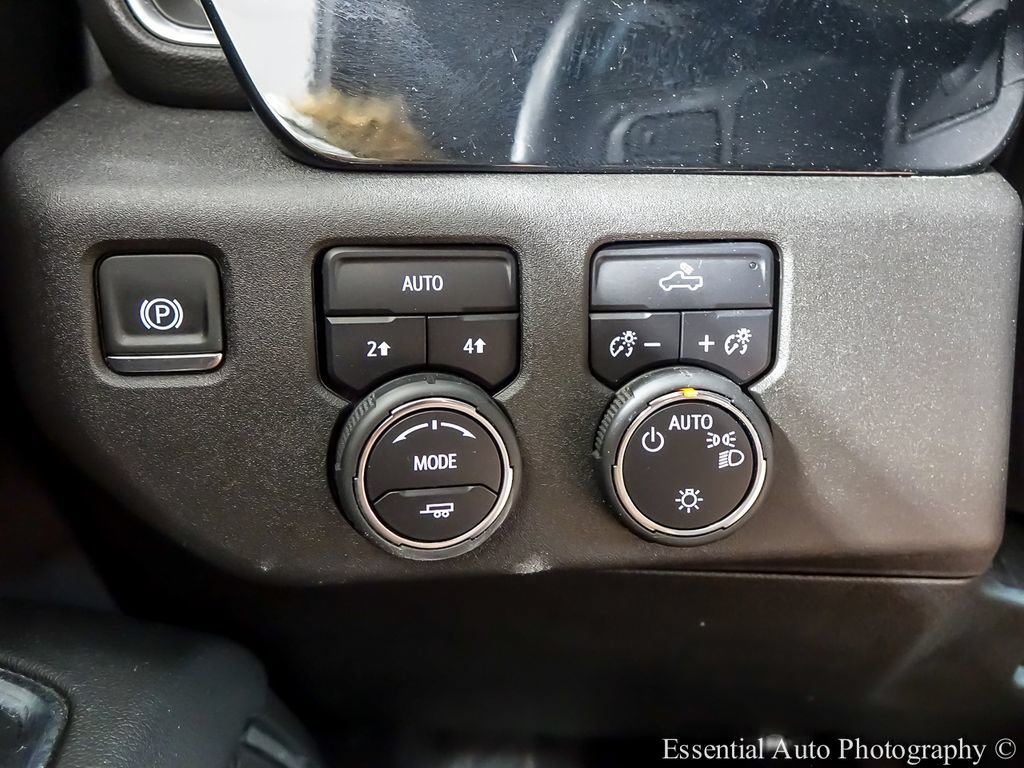 Used 2024 Chevrolet Silverado 1500 LT AWD/4WD image 19