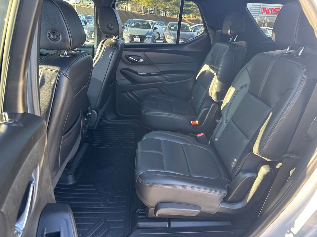 Used 2022 Chevrolet Traverse RS image 26