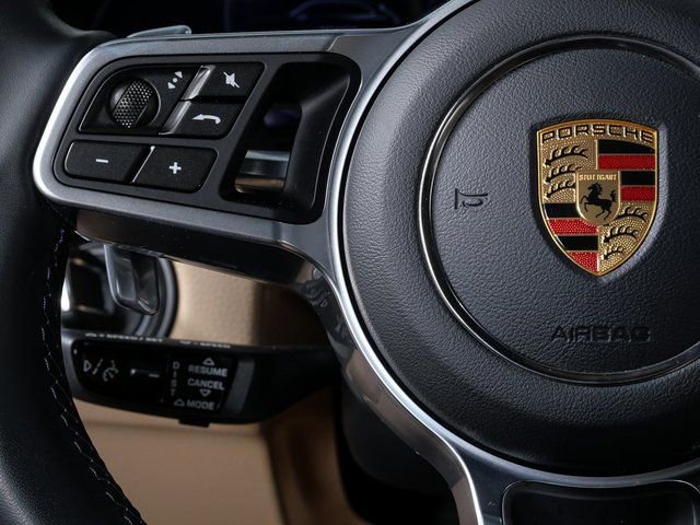 Used 2023 Porsche Cayenne image 11