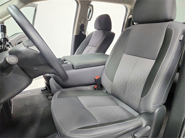 Used 2024 Nissan Titan SV w/ Accessory Utility Package image 19