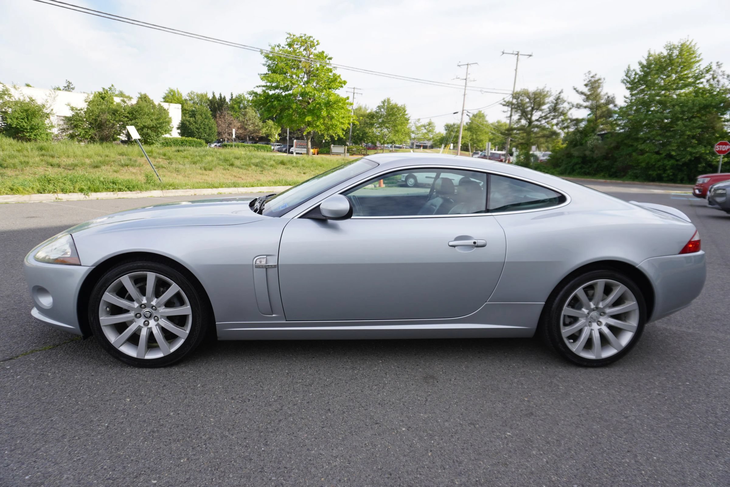 Used 2008 Jaguar XK Coupe RWD image 4