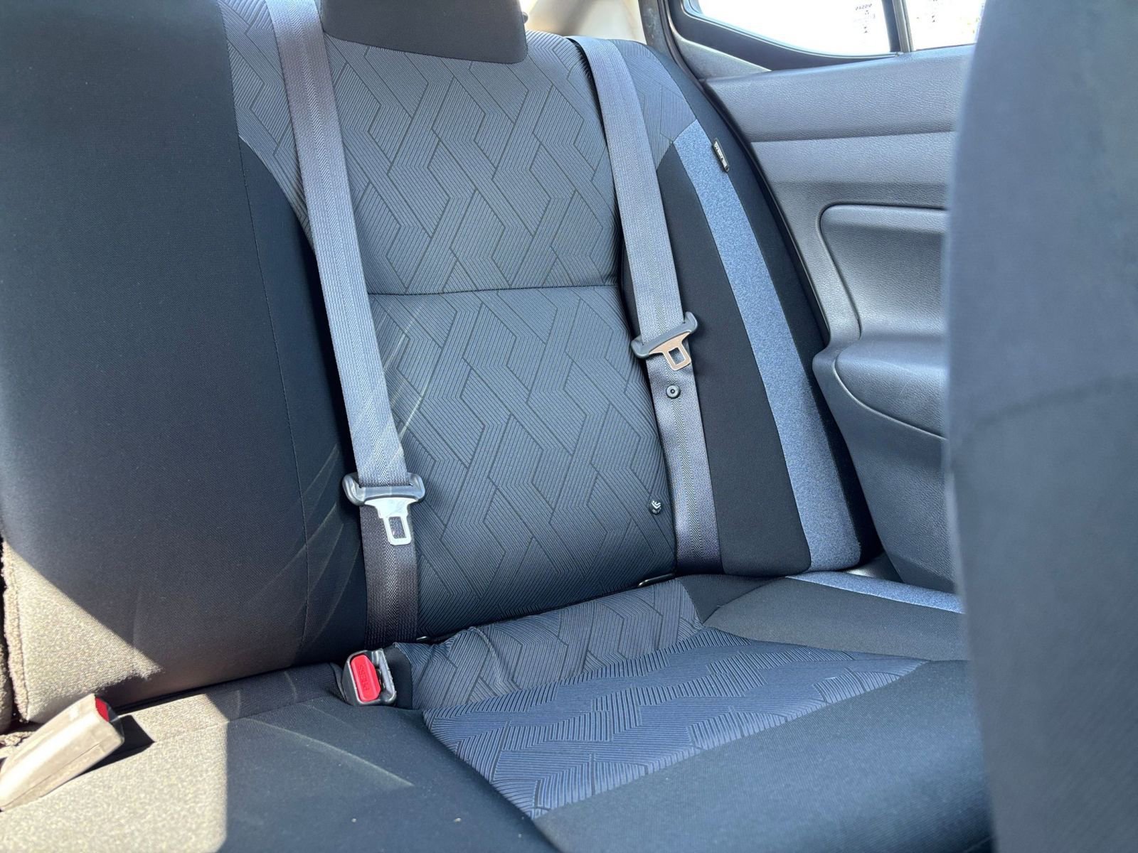 Used 2025 Nissan Versa SV FWD image 35