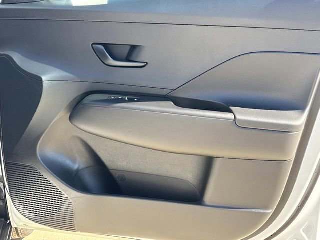 New 2026 Hyundai Kona SE FWD image 18
