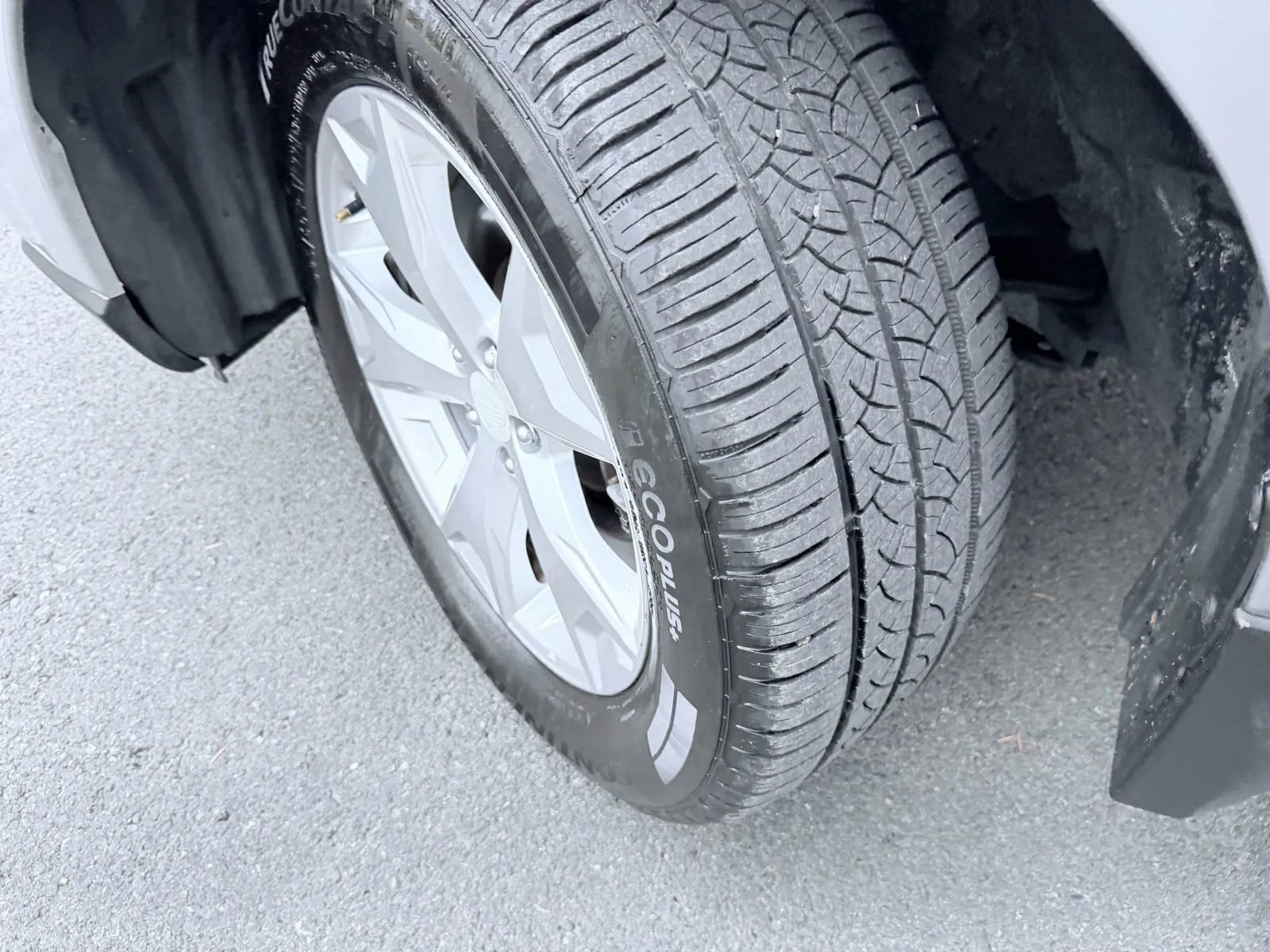 Used 2014 Subaru Forester 2.5i Touring image 16