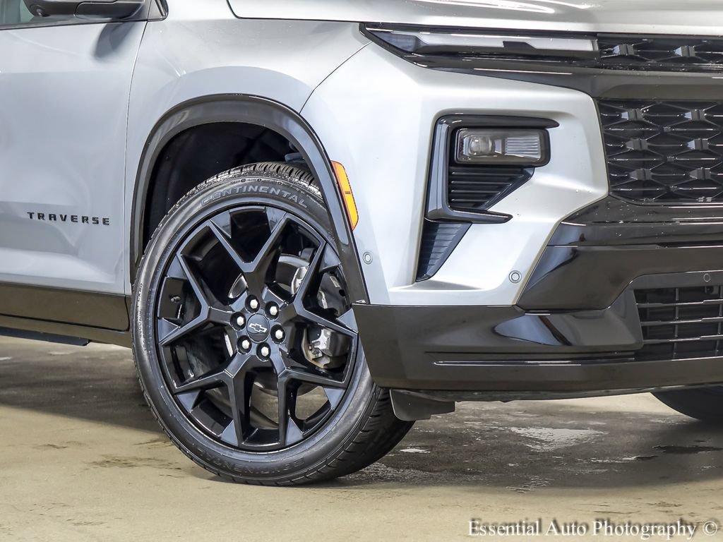 Used 2024 Chevrolet Traverse RS w/ LPO, Floor Liner Package AWD/4WD image 4