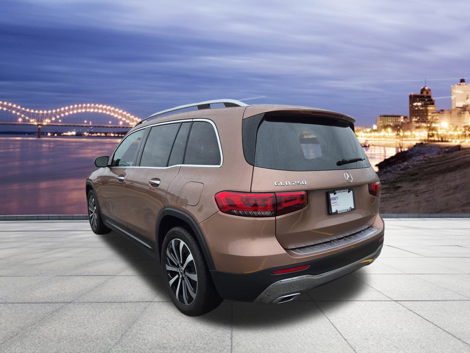 Used 2023 Mercedes-Benz GLB 250 image 3