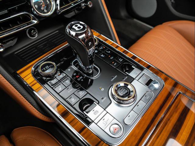 Used 2021 Bentley Flying Spur V8 image 23