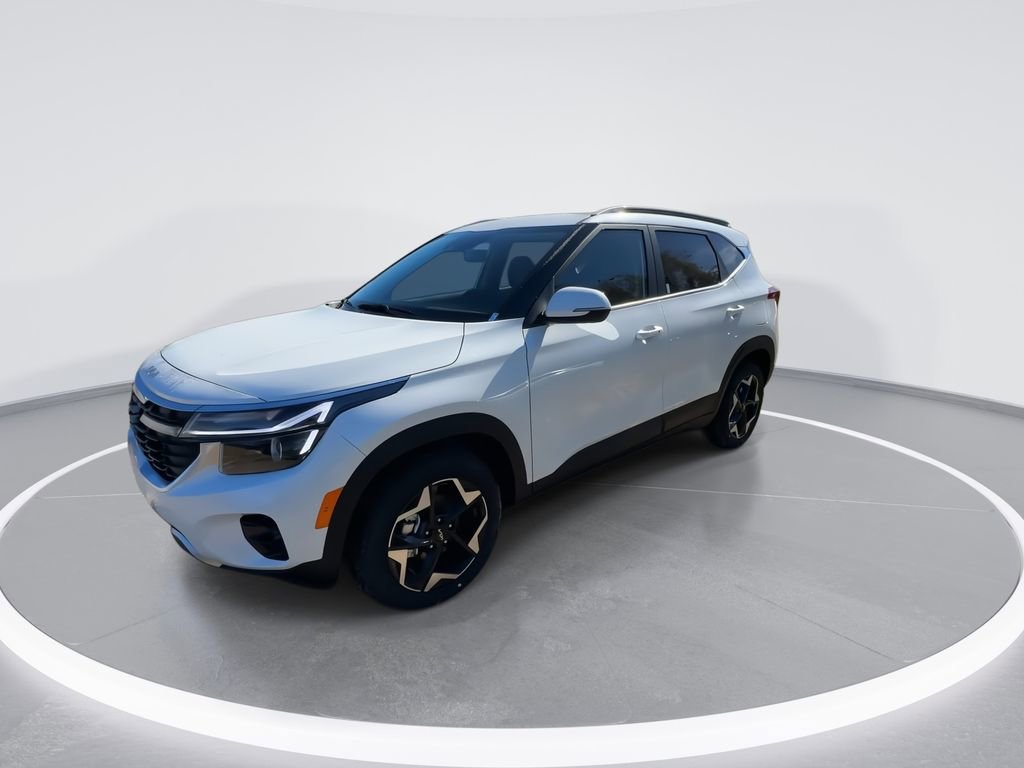 New 2026 Kia Seltos EX FWD image 4
