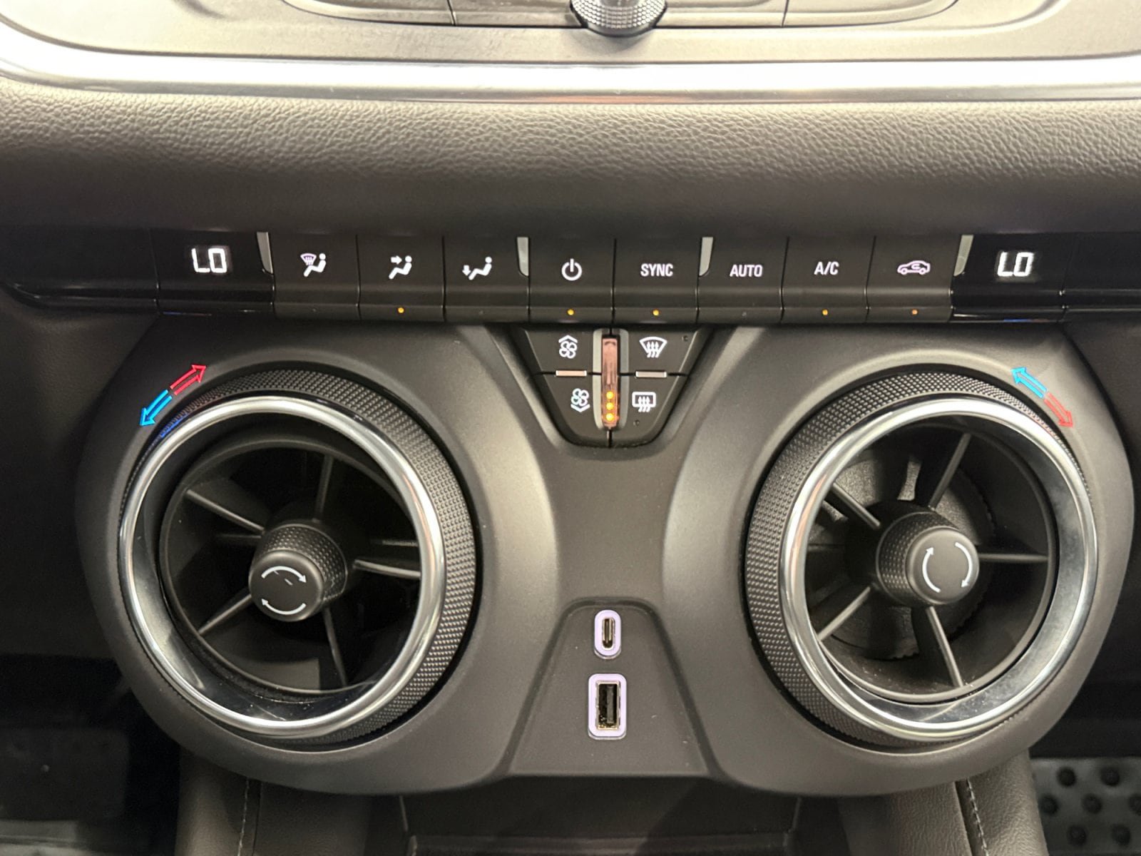 Used 2021 Chevrolet Blazer LT AWD/4WD image 22