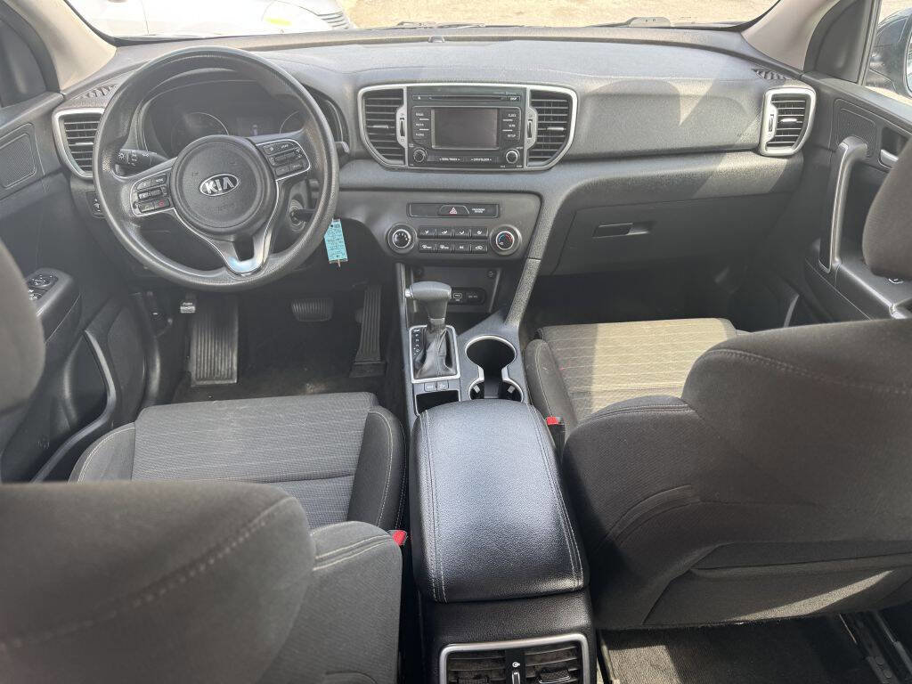 Used 2018 Kia Sportage LX image 8