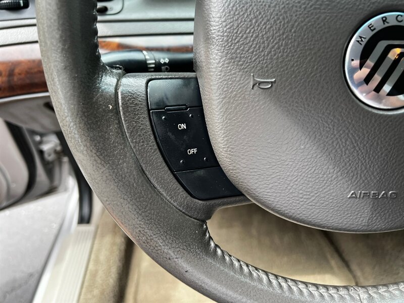 Used 2009 Mercury Grand Marquis LS RWD image 29