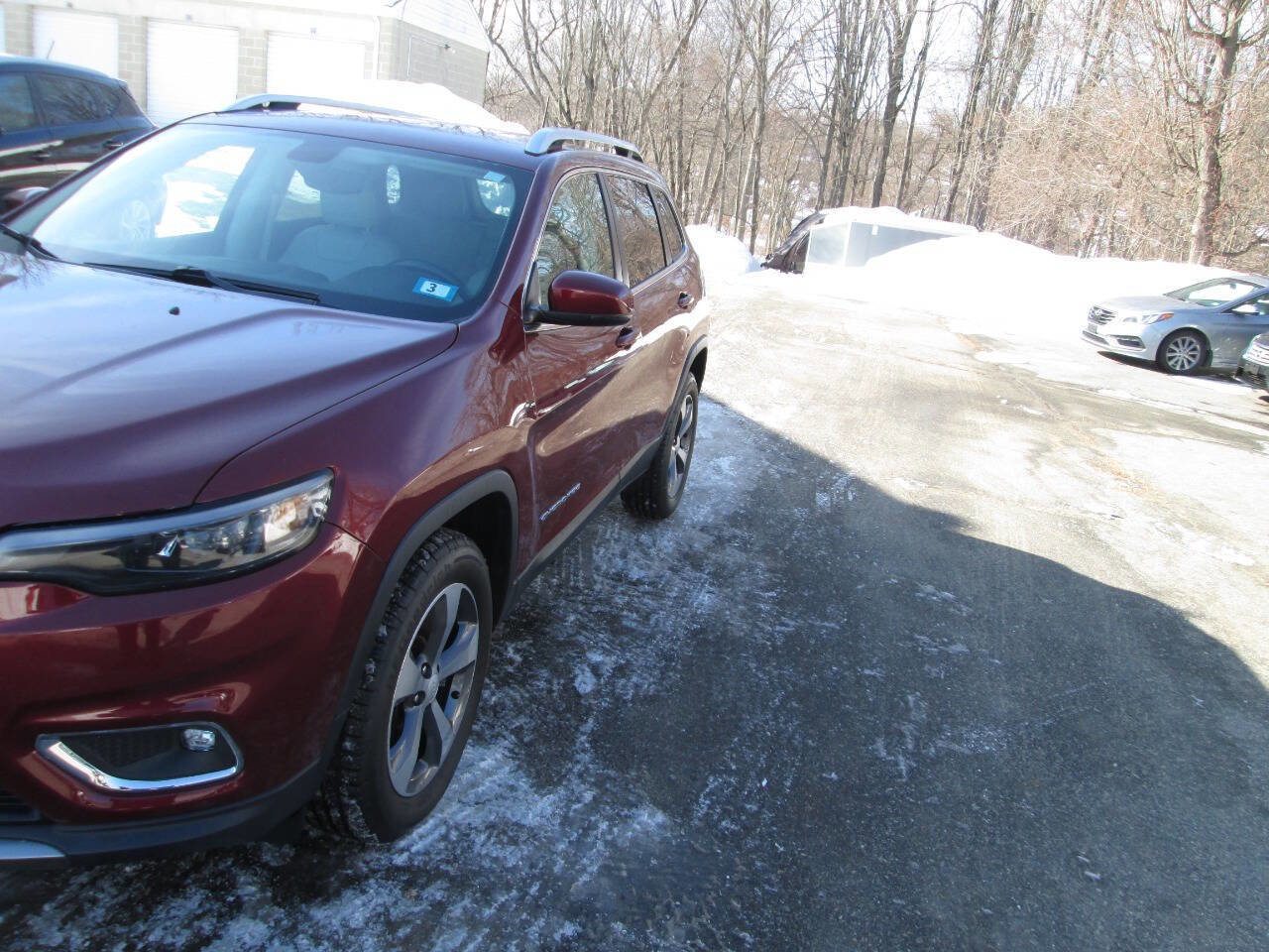 Used 2019 Jeep Cherokee Limited image 7