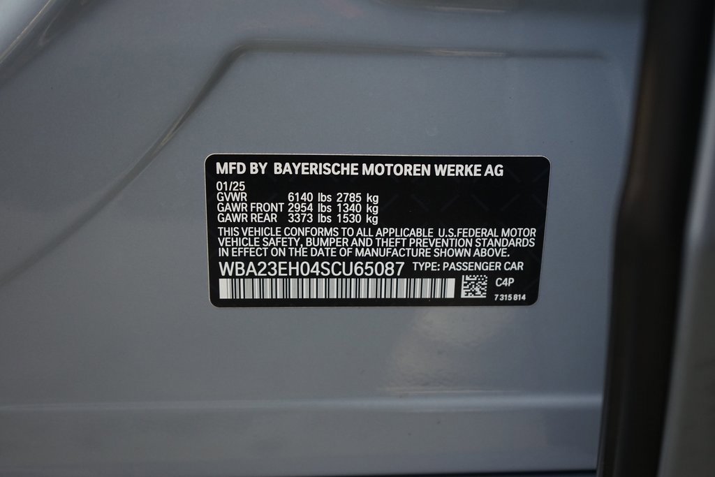 Used 2025 BMW 740i image 30
