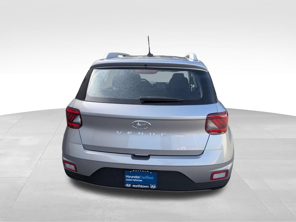 Certified 2024 Hyundai Venue SEL FWD image 14