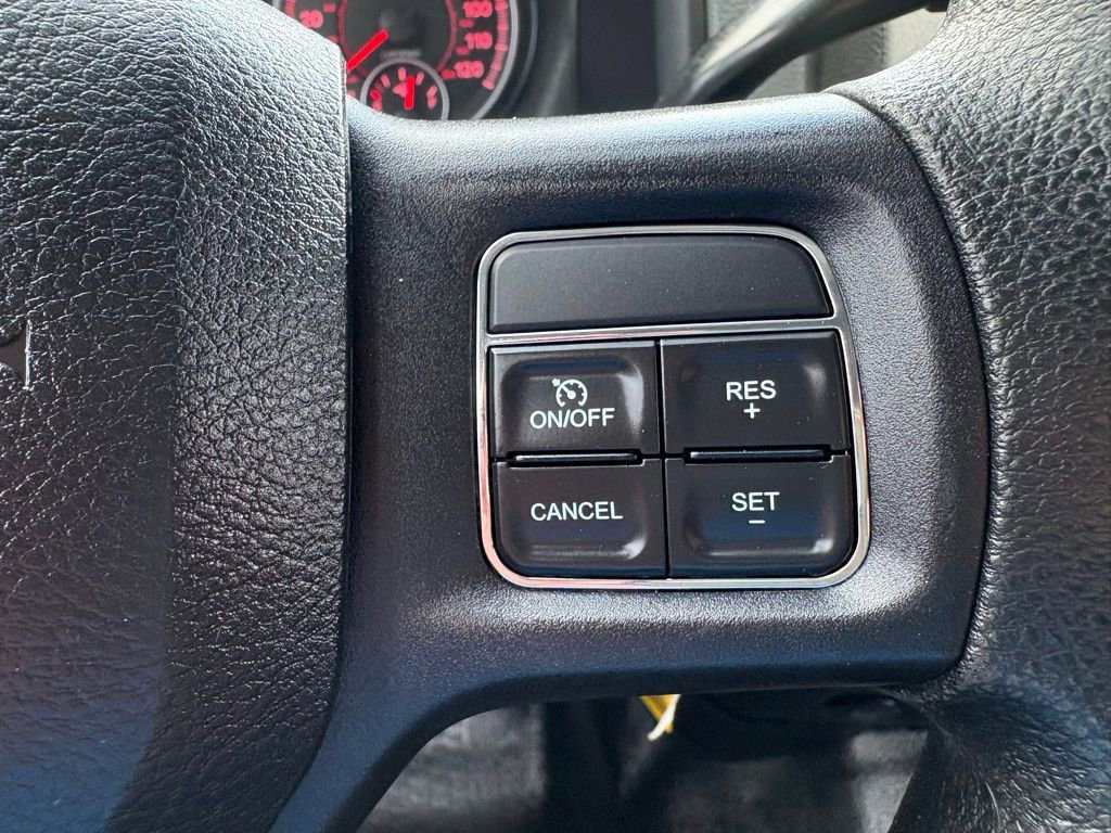 Used 2014 RAM 1500 4x4 Crew Cab w/ Protection Group image 16