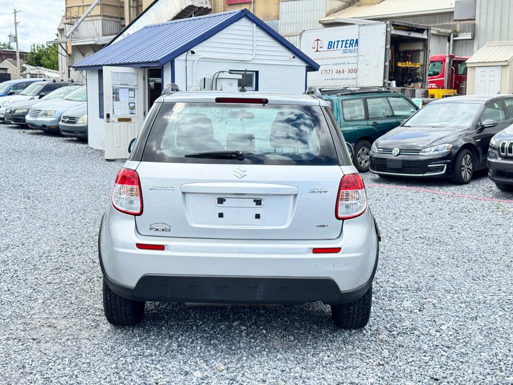 Used 2012 Suzuki SX4 AWD Hatchback image 6
