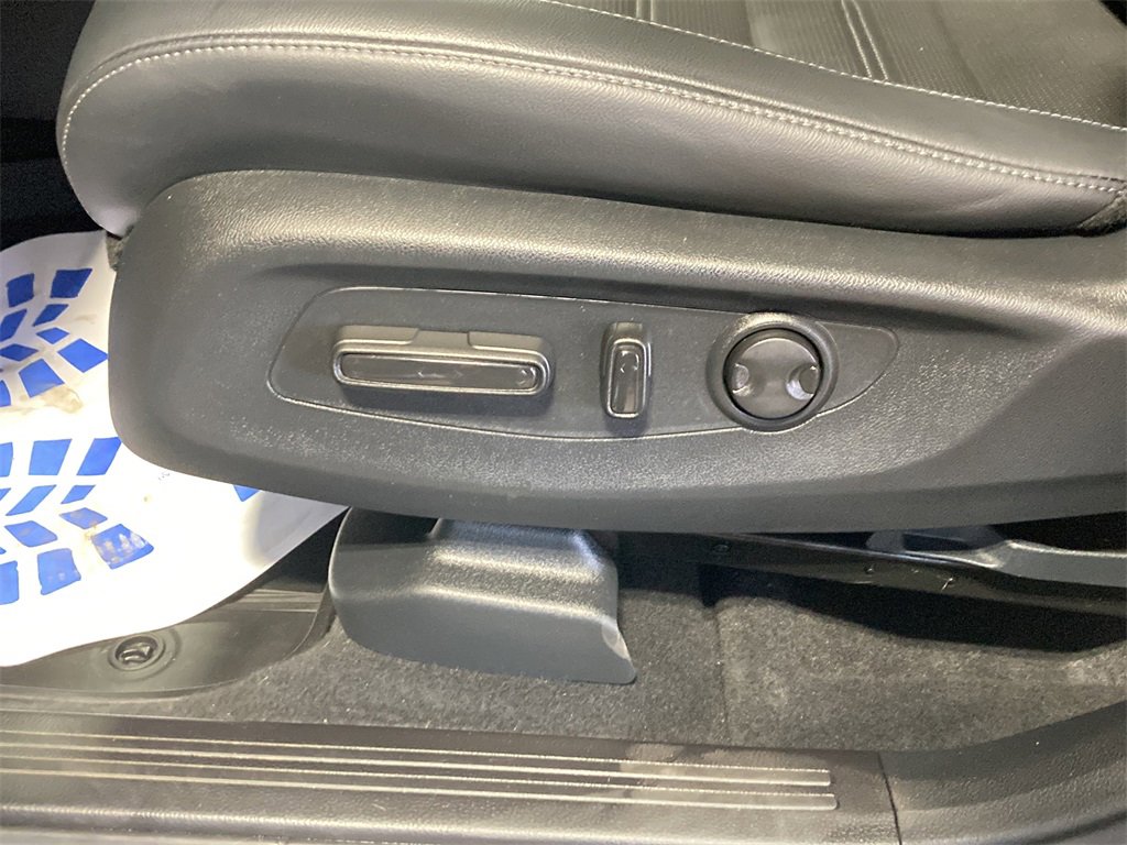 Used 2023 Honda CR-V EX-L image 28