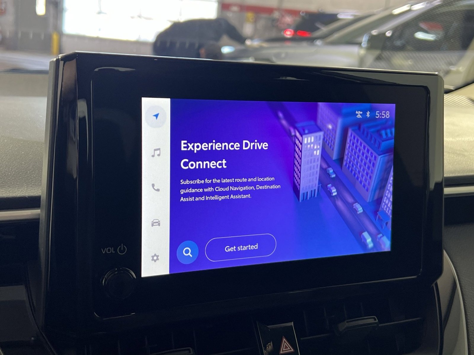 Used 2025 Toyota Corolla LE w/ LE Premium Package image 18