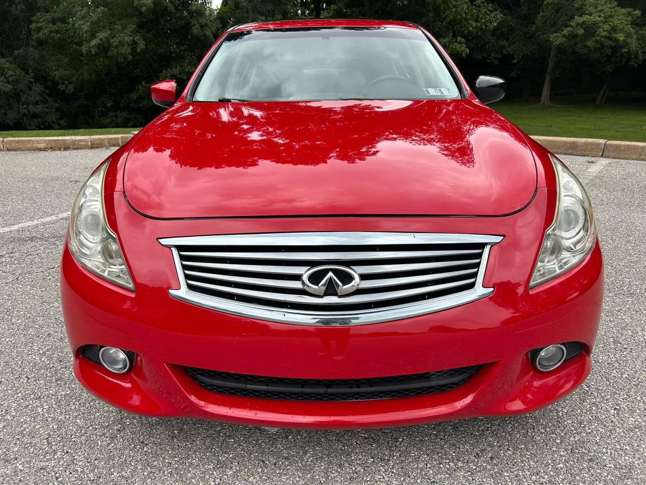 Used 2011 INFINITI G37 x Sedan w/ Premium Pkg AWD/4WD image 2